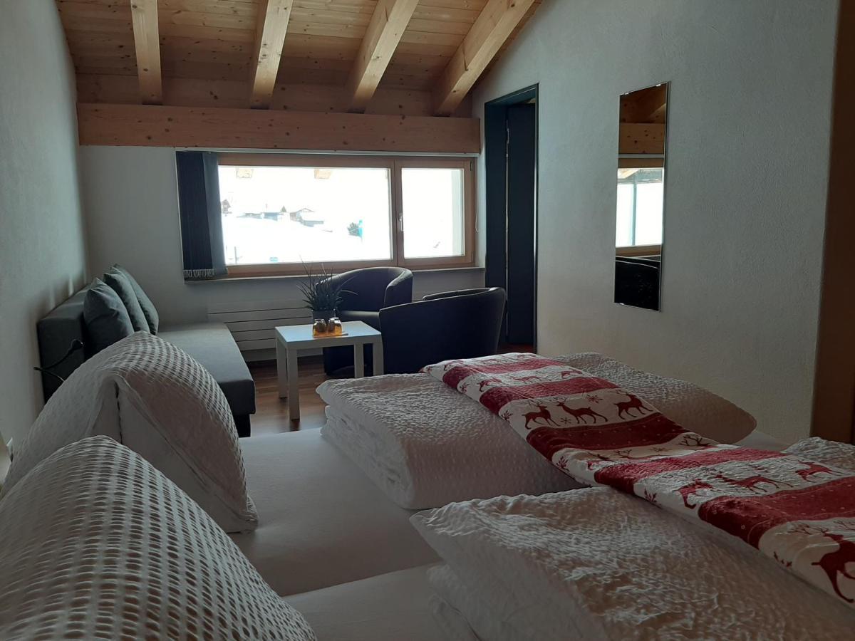 Hotel Avers Am Bach Exteriör bild